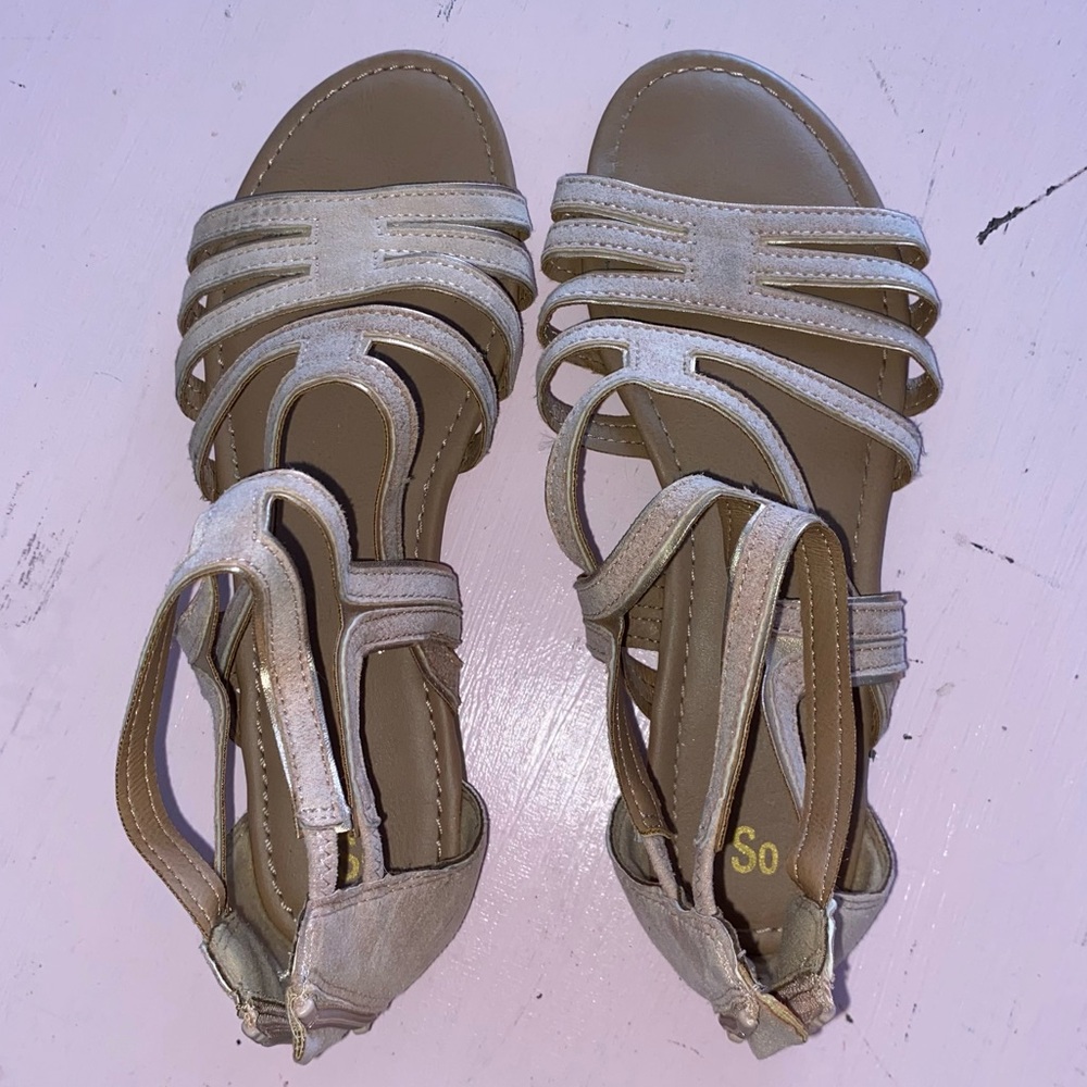 So brand strappy gladiator-style sandals Kohls Hopeful Blush & Gold 8.5 Women’s